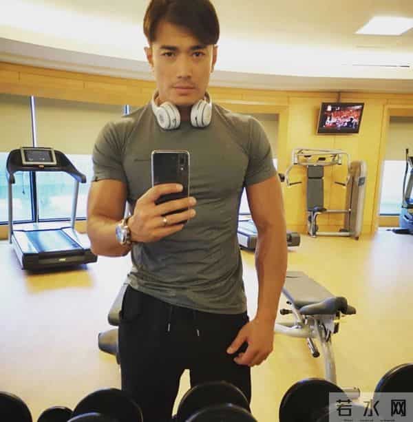 TVB御用“渣男”,与圈外老婆6年拼3胎,42岁欲做结扎手术