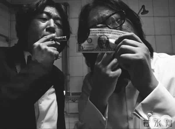 能在老狼失恋的时候陪他一起抹眼泪的男人,只有高晓松了