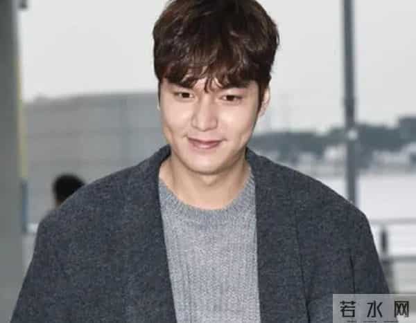 李敏镐又肿了？5年前就被吐槽发腮，离开“国民初恋”36岁仍单身