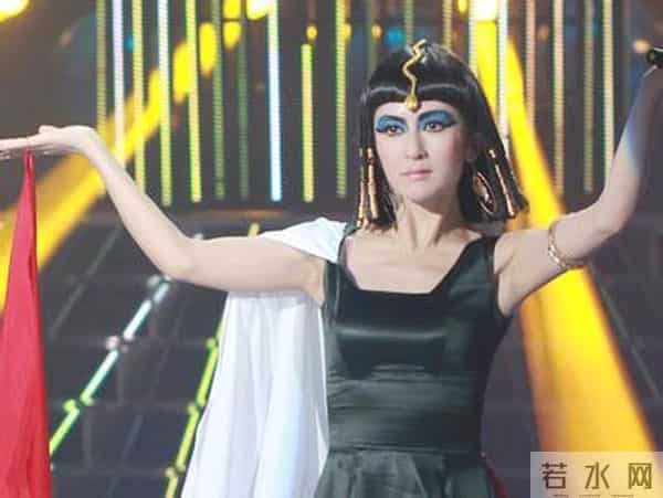 回顾谢娜在《百变大咖秀》中的各种装扮,娜姐真是扮啥像啥