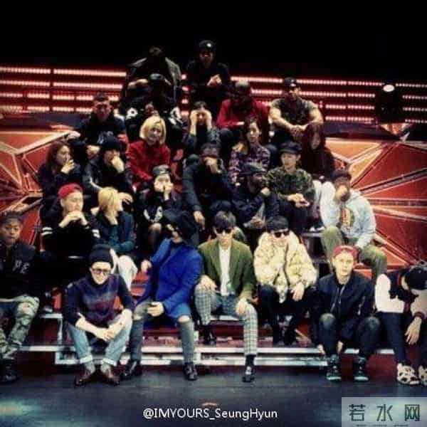 她不仅昨晚为黄致列帮帮唱 还和BIGBANG之间有很深的渊源