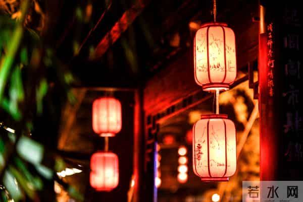 上联：三星白兰地；下联：五月黄梅天 100个无情对，超有趣对联