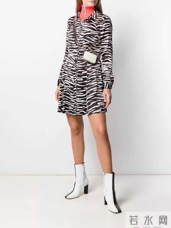 让她们美出天际的包包，居然赢在一根“条”上？