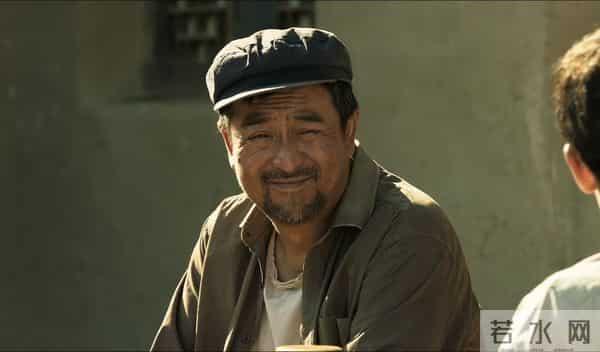 《山海情》人间清醒张嘉译,用“土掉渣”的演技,征服了所有观众