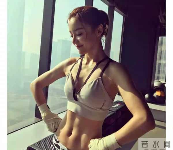 有一说一，袁姗姗不火，真的是有原因的