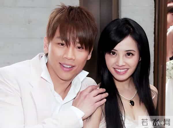 “少男杀手”蔡依林的坎坷情史,和她生命中的12个男人