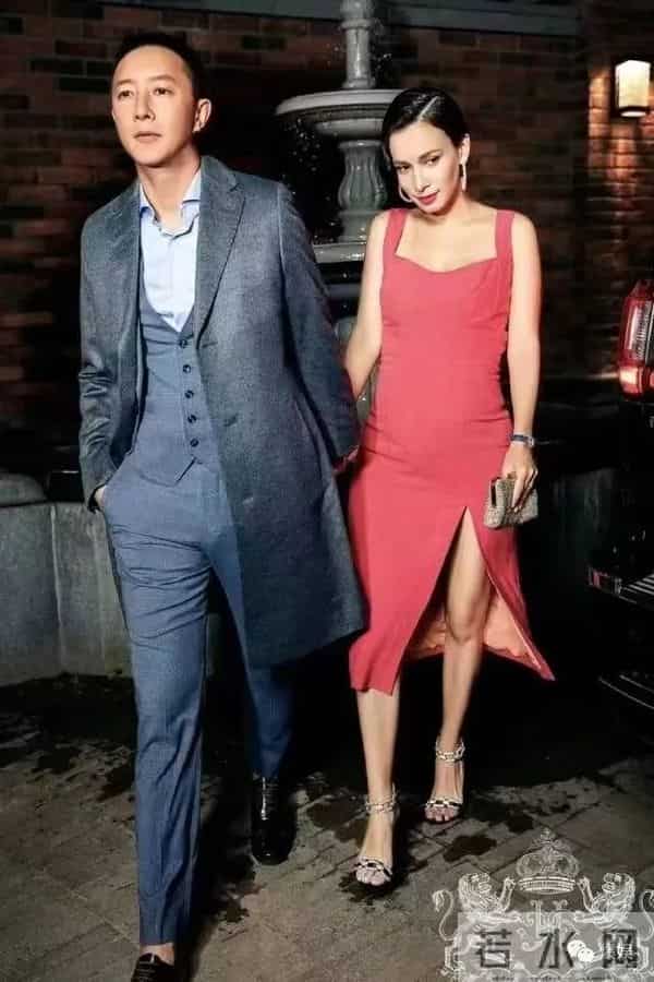 韩庚“幸福肥”上热搜:吴京夫妻做媒,娶五国混血妻子,为女儿戒烟,他们的婚姻越过越甜