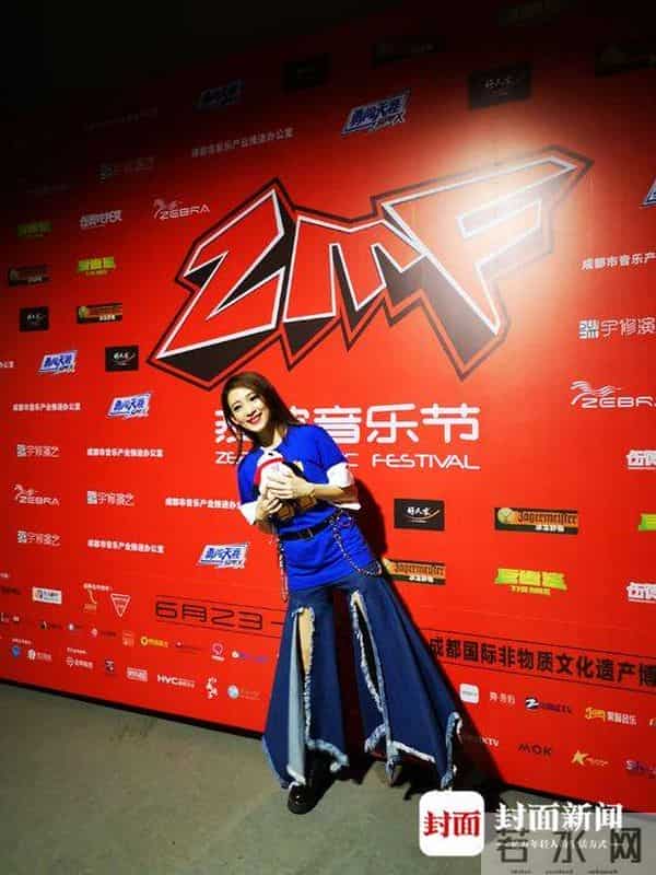 独家专访戴佩妮：女孩四十 被爱洗涤后盛开的野蔷薇