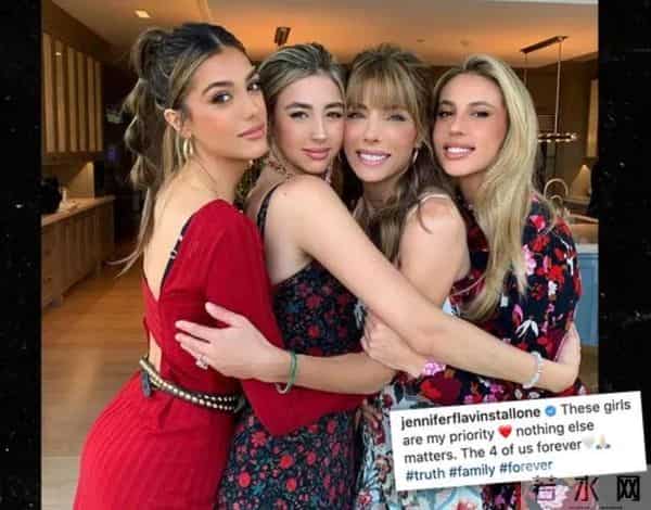 76岁史泰龙3度离婚!被指隐瞒财产,手臂上妻子头像纹身已换成狗