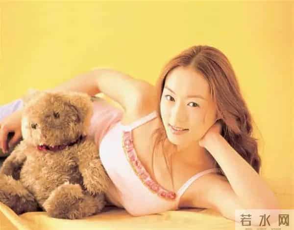 被造黄谣20年,51岁的她“官宣结婚”打脸全网:别来评价姐的人生