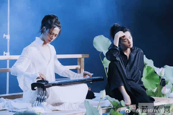 12组男男cp大片，有的温馨默契有的像陌生人，你最爱哪一组？