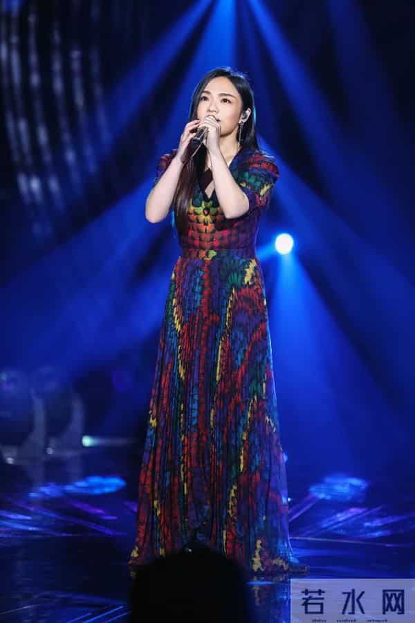 和华晨宇、周深、毛不易同届出道的选秀歌手,为何突然就过气了?