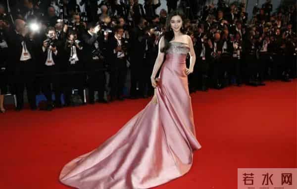 红毯女王范冰冰,戛纳电影节霸气略减,回顾曾经高光时刻