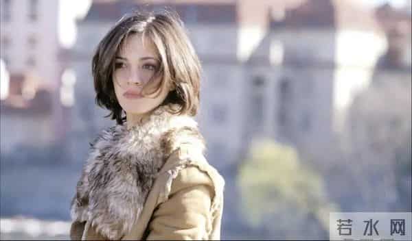 意大利性感女星艾莎.阿基多10部经典影片，她为艺术献身值得称赞