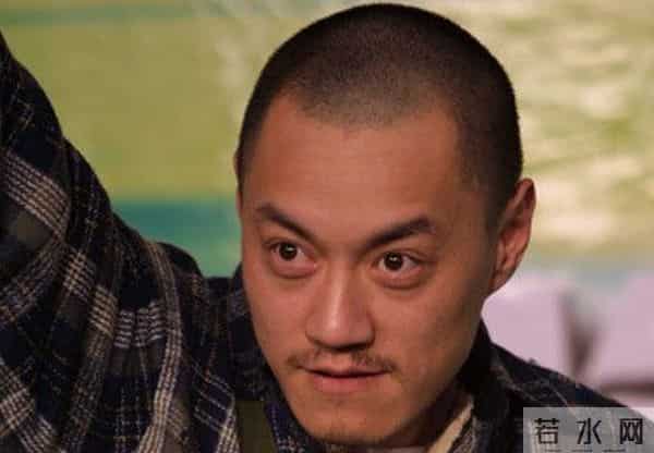 雪村：离过一次婚，2婚娶小13岁娇妻，和父亲相爱相杀