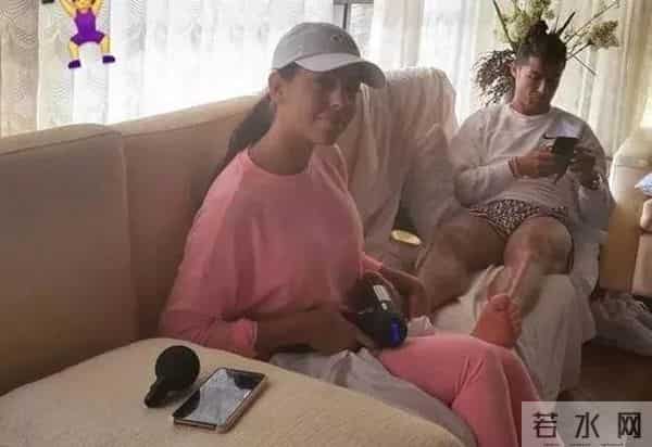 还没结婚就当3个娃后妈，她的恋情价值几亿？