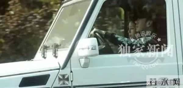 杨坤状态异常,被网友喊话做尿检,曾夜会两女感情生活成谜