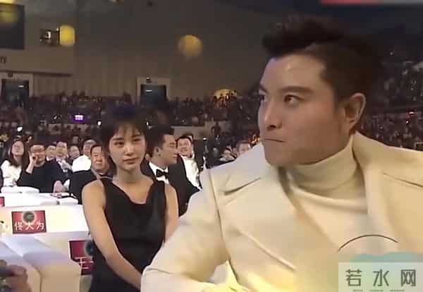 同样背靠京圈,把关晓彤、刘浩存和徐静蕾放在一起,差别就大了