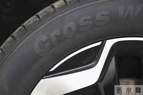 想买大5座侧滑门MPV,可以看看比亚迪D1,家人坐着舒服、车内安静