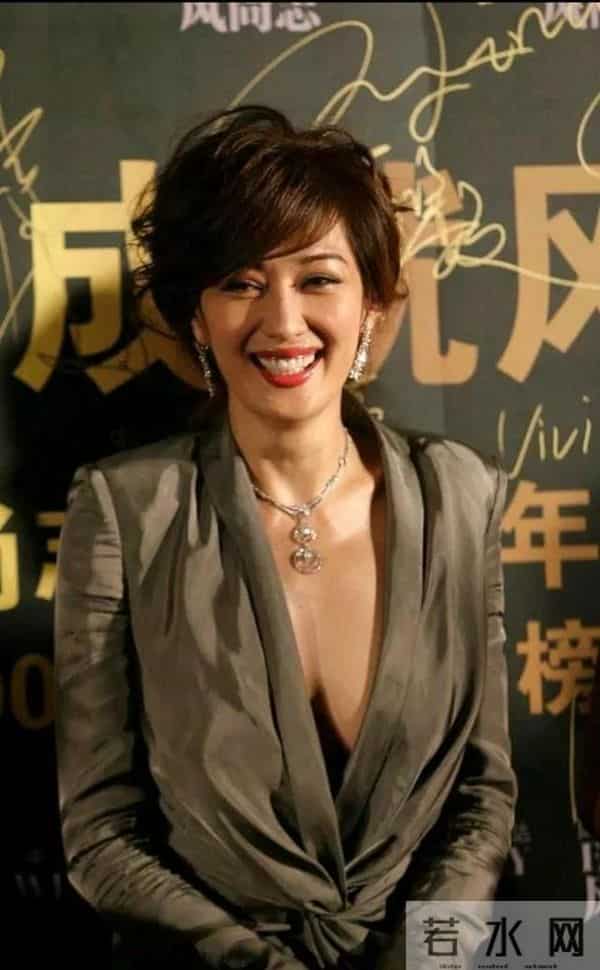 被老外骗财又骗色,反手就嫁北京亿万富豪,如今无儿无女也很受宠