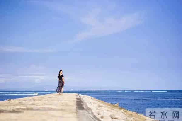 上海18岁嫩模48小时透支性自虐，脑子都烂了：别挥霍了，真的会死