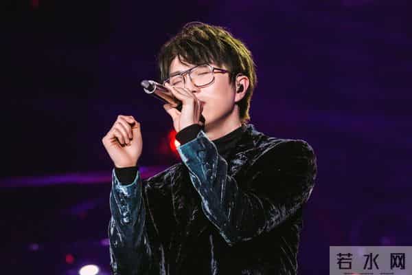 和华晨宇、周深、毛不易同届出道的选秀歌手,为何突然就过气了?