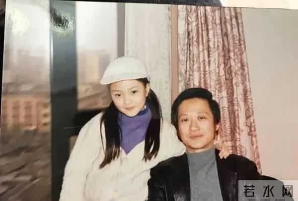 李小璐的堕落史，她的故事远比你想得“更毁三观”