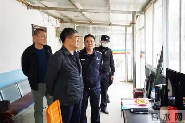 州委常委、州委政法委书记安治强深入河口边境一线调研指导打击整治跨境违法犯罪工作