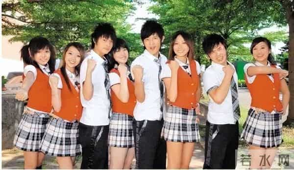 康熙停播6年后，有人进监狱，有人债台高筑，有人沦为小主播