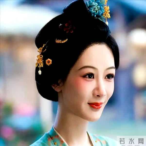 枭起青壤遭审判,穿睡衣、露大腿、打戏像调情,迪丽热巴跟着遭殃