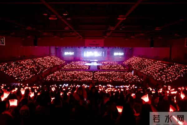 胡歌拒绝的“韩式粉丝应援文化”,到底是怎样的?