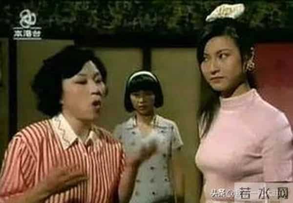 《我和春天有个约会》完美融合精明与单纯的金露露，因美好而幸福