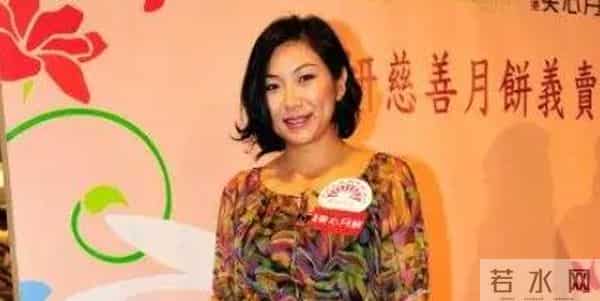 “最丑港姐冠军”莫可欣：成龙力推邵逸夫嫌弃，为方中信避孕12年