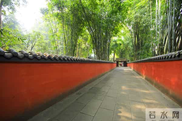 上联：三星白兰地；下联：五月黄梅天 100个无情对，超有趣对联