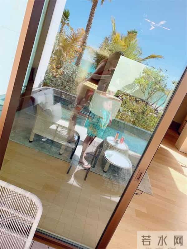 38岁吴亚馨晋升人妻，与上海男友领证画面曝光，曾深陷不雅照风波