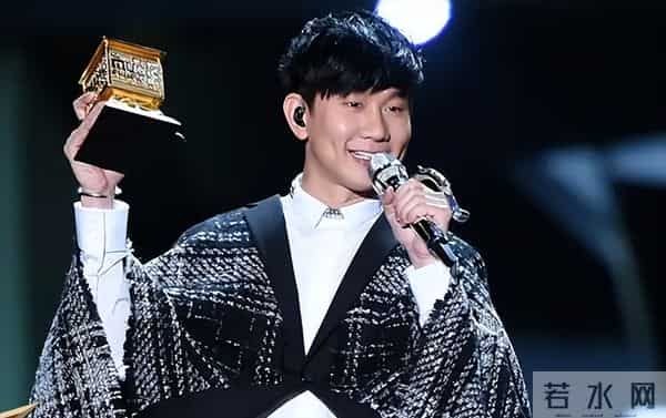 当“中国天王”出席韩国顶级颁奖礼,会是啥场面?网友:砸场子的