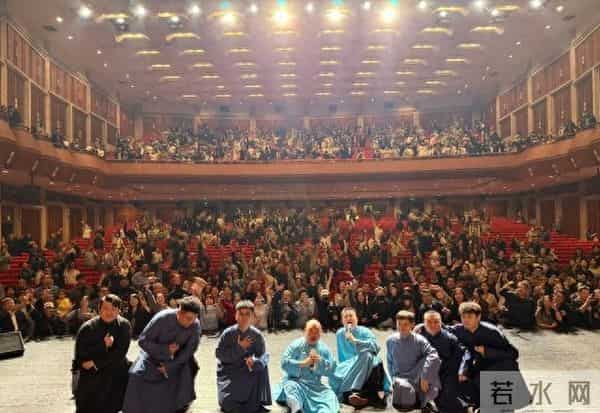 德云社杭州商演，张鹤伦返场PK，背顺口溜嘴瓢，这局观众赢了