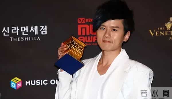 当“中国天王”出席韩国顶级颁奖礼,会是啥场面?网友:砸场子的