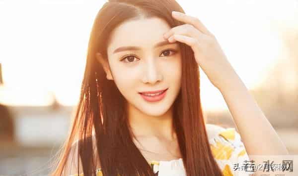 裸身草丛，高台坠落，这7位明星的离世都在告诉我们要珍惜当下