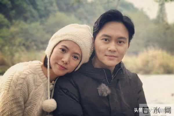 《披荆哥哥》首播，嫂子们组团秀恩爱，太太团12位成员颜值差异大