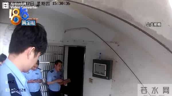 老赖夫妻欠债不还，女子竟还挥菜刀阻扰执法