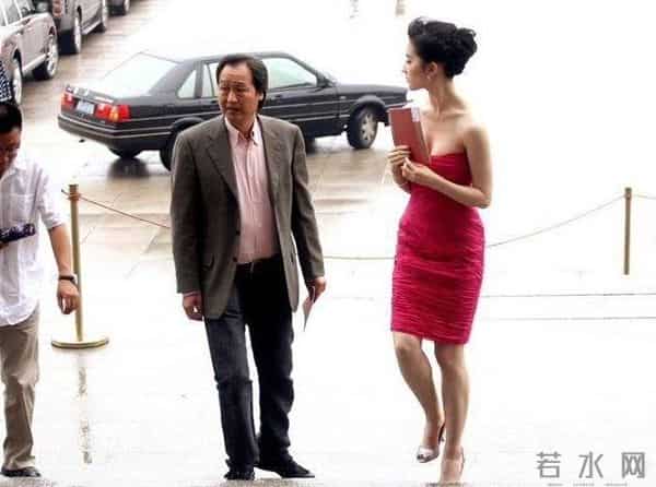 女星干爹身份大揭秘，刘亦菲 张柏芝的“爹”皆比不过孙悦的尊贵