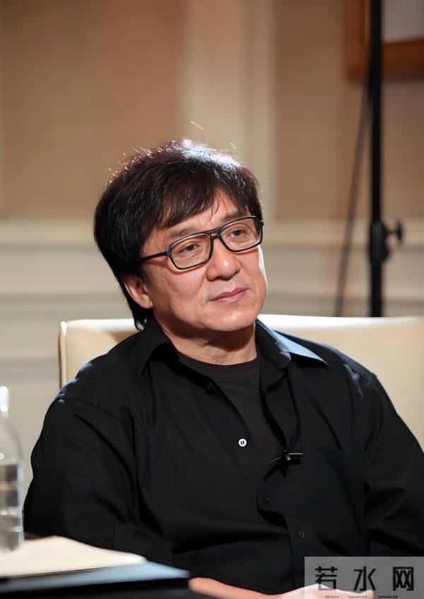 川普发力，派拉蒙接手《尖峰时刻4》，阿汤哥亏的钱靠成龙赚回来