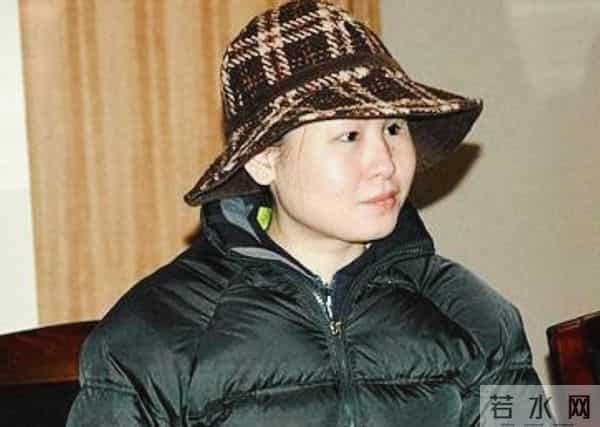 摇滚天后罗琦：16岁飙机车，18岁被刺瞎左眼，和丈夫认识3天闪婚