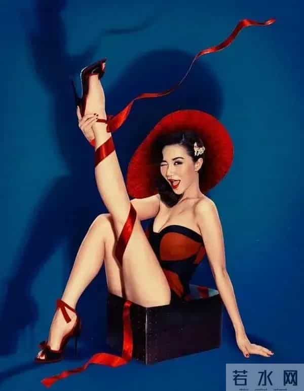 你敢相信如今41岁的阿朵,在《男人装》的战绩无人能及?