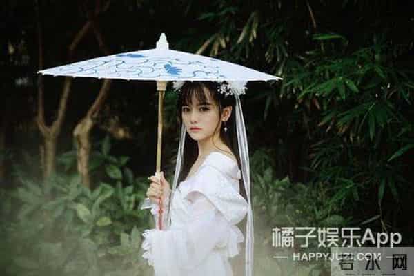 还记得古早网红南笙吗?她的脸这是do了吗?