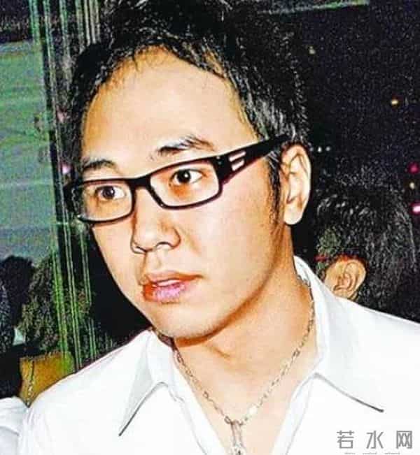 轰动超过“艳照门”！偷拍60个女明星，李宗瑞终究付出代价
