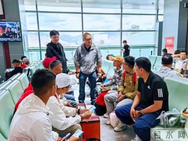 从雪域高原到杨浦滨江,新民晚报杯足球赛架起民族团结之桥