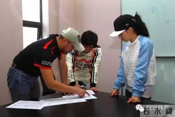 在今天这个日子 你得认识一下这些赛车女神