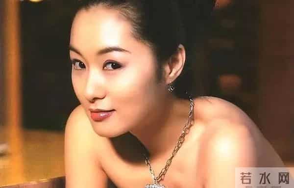 被造黄谣20年,51岁的她“官宣结婚”打脸全网:别来评价姐的人生